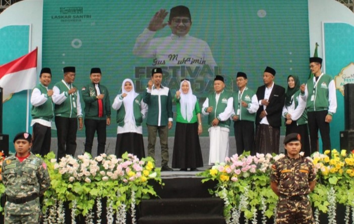 Perkuat Ukhuwah Islamiyyah, Bupati Bojonegoro Hadiri Festival Al Banjari