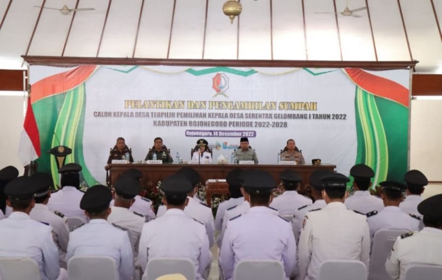 Pesan Kapolres Saat Pelantikan 33 Kades di Kabupaten Bojonegoro 