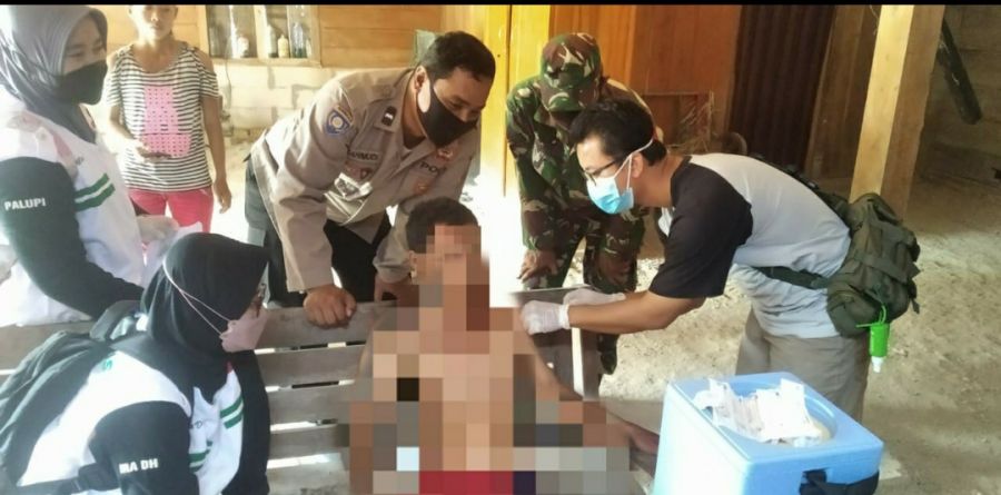 Petugas Gabungan Door to Door Vaksinasi ODGJ dan Disabilitas di Bojonegoro
