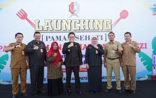 PJ Bupati Adriyanto Hadiri Penyuluhan Keamanan Pangan 1000 UMKM dan Launching Program Paman Sehati 