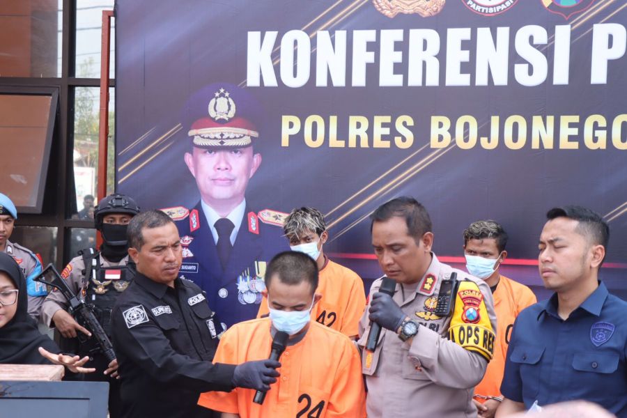 Polres Bojonegoro Gelar Konferensi Pers Ungkap Kasus Curat, Penganiayaan dan Asusila