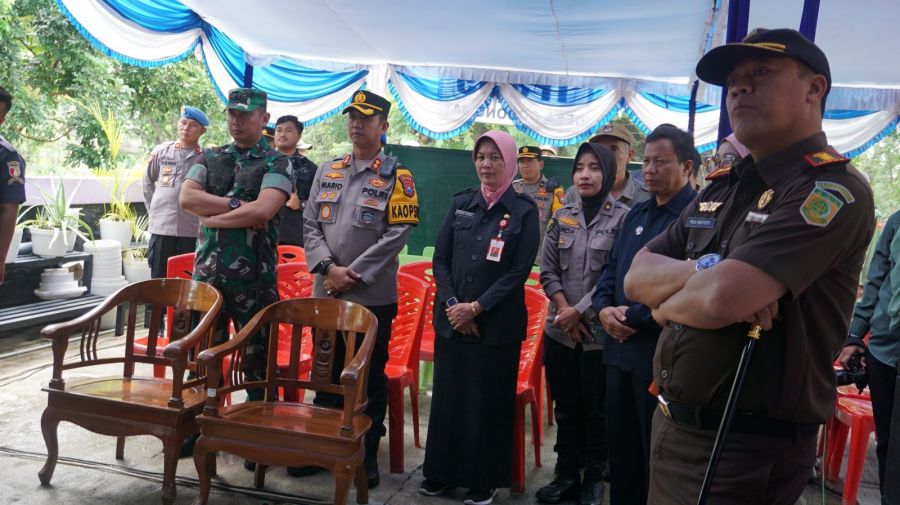 Polres Bojonegoro Gelar Simulasi Pengamanan TPS Pemilu 2024
