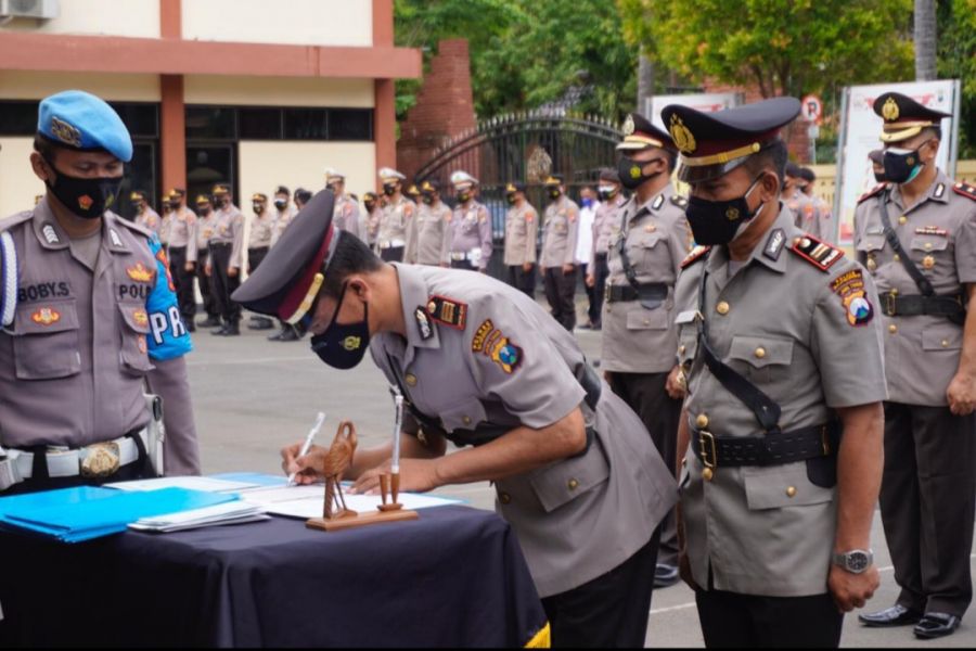 Polres Bojonegoro Kembali Bergulir Dengan Menggelar Sertijab, Tuju Kapolsek