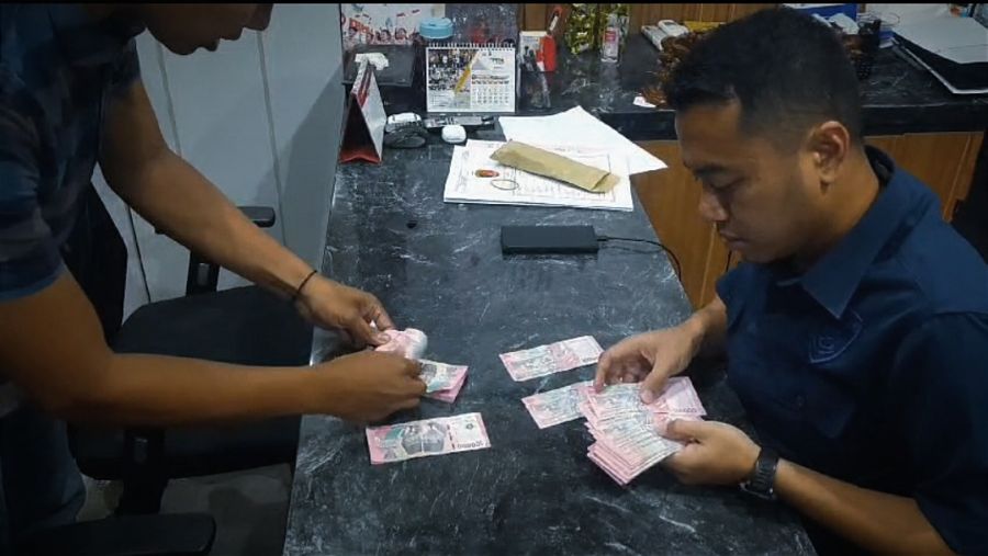 Polres Bojonegoro Ringkus Dua Perempuan Pengedar Uang Palsu dan Amankan 15 jt Uang Palsu