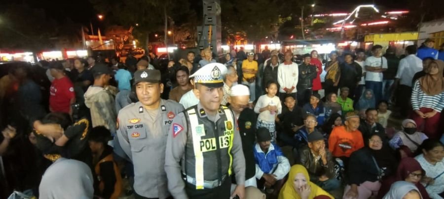 Polres Madiun Kota Jaga Keamanan Pagelaran Wayang Kulit HUT ke-108 Kota Madiun
