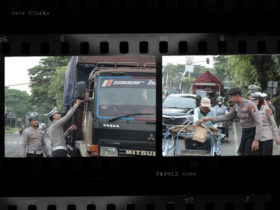 Polres Nganjuk Bagikan Ratusan Paket Takjil untuk Pengguna Jalan