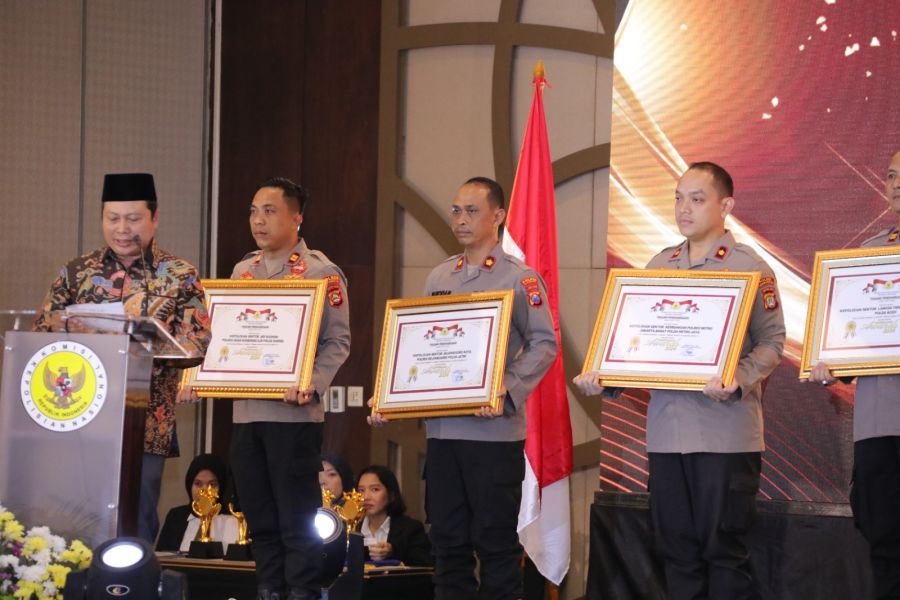 Polsek Bojonegoro Kota Raih Penghargaan  Kompolnas Award
