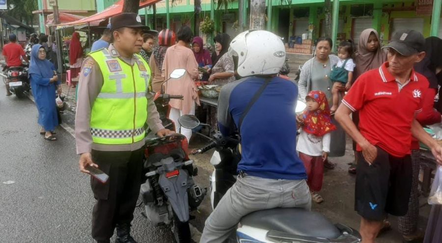 Polsek Kalitidu Laksanakan Patroli Ngabuburit di Bulan Ramadhan