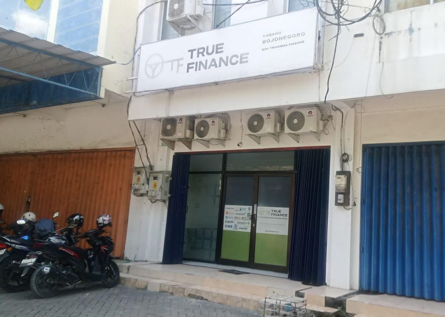 PT
True Finance Bojonegoro Janji Perpanjangan Kredit Berujung Penarikan Mobil