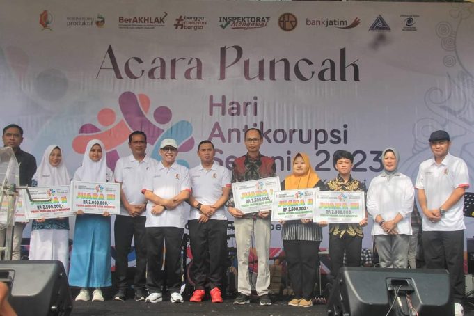 Puncak Peringatan Hakordia di Bojonegoro, PJ Bupati Sampaikan Perlu Komitmen Khususnya Dari Pemkab