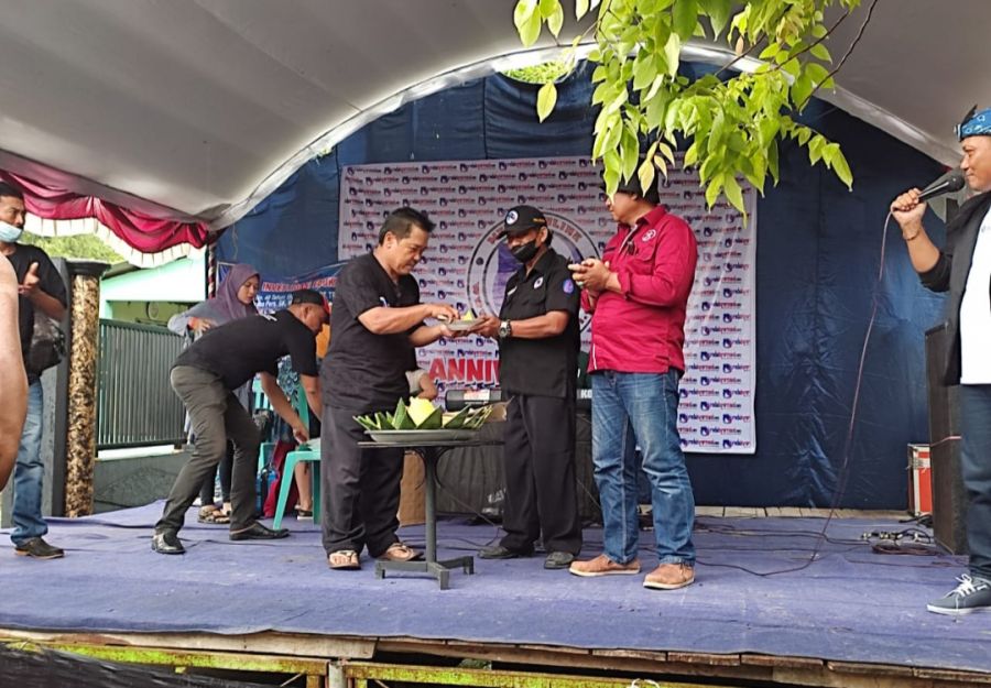 Rayakan Ulang Tahun yang ke 1, Media Cyber Roda Informasi Berbagi Santunan Ke Anak Yatim