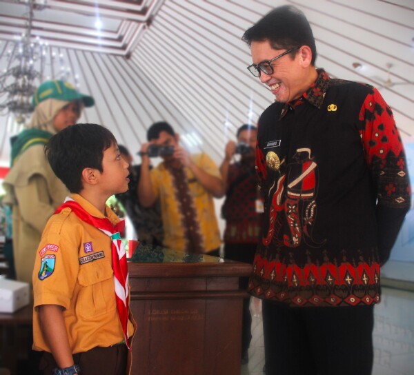Ribuan Siswa Terima Insentif KPOB, Pj Bupati Bojonegoro: Jadi Motivasi Berprestasi Bidang Olahraga