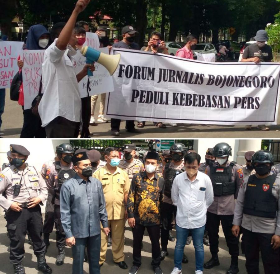 Saat Dihalangi Lakukan Liputan di RSUD Puluhan Jurnalis Bojonegoro Unjuk Rasa