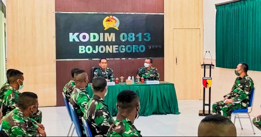 Sambangi Bintara Otsus Kodim Bojonegoro, Ini Pesan Pamen Ahli Bidang Sosbud Kodam V Brawijaya
