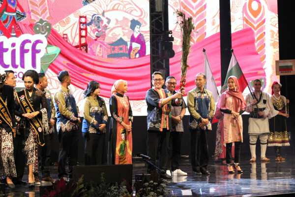 Sambut Delegasi 8 Negara, Pj Bupati Bojonegoro Berharap B-TIFF Jadi Berkah UMKM
