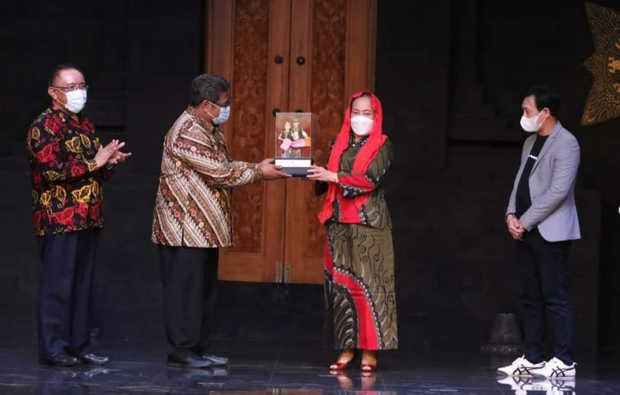 Sandur Milenial Tampil di TMII Tunjukkan Jalan Bojonegoro Nglenyer