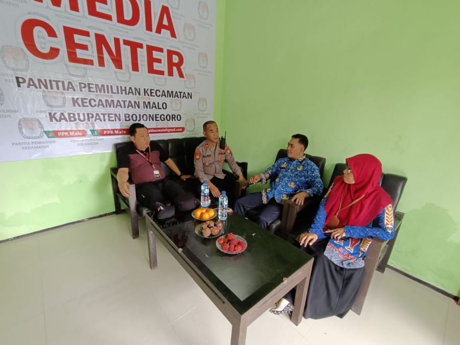 Sapa Masyarakat, Kapolsek Malo Polres Bojonegoro Berikan Himbauan kamtibmas