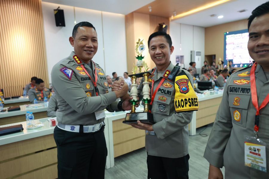 Satlantas Polres Bojonegoro Raih Penghargaan Dari Kapolda Jatim