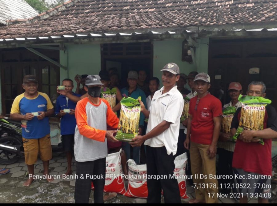 Sebagai Dongkrak Produktifitas Pemkab Bojonegoro Salurkan Bantuan Pupuk Subsidi dan Benih Padi 