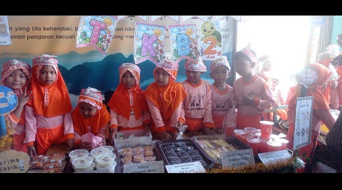 Semarak Market Day KB TK Plus Al Ibrohimy, Kenalkan Jiwa Wirausaha Sejak Dini