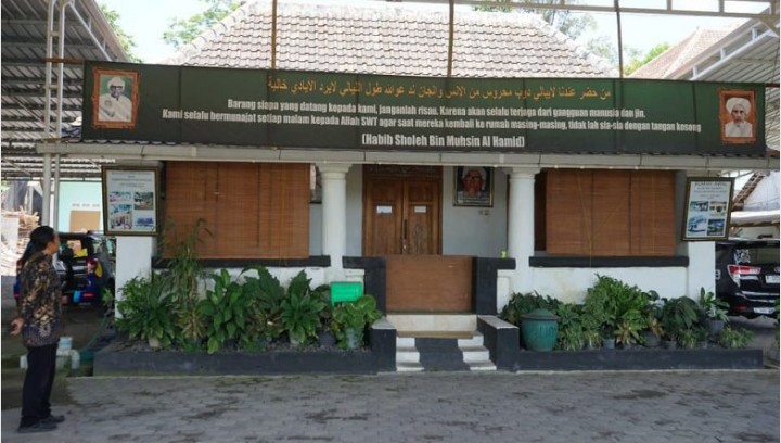 Sholeh Bin Muhsin Al Hamid Ulama Besar Dari Kalangan Alawiyyin Datangkan Manfaat Bagi Masyarakat