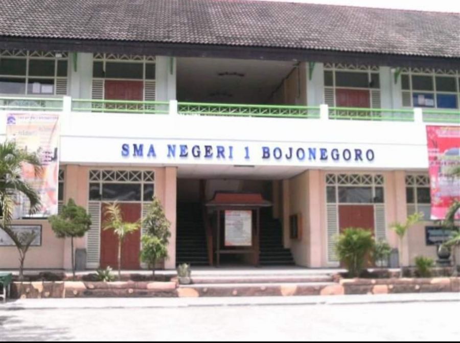 SMAN 1 Bojonegoro Urutan ke-2 Dari 4 SMA Terbaik Di Kabupaten Bojonegoro