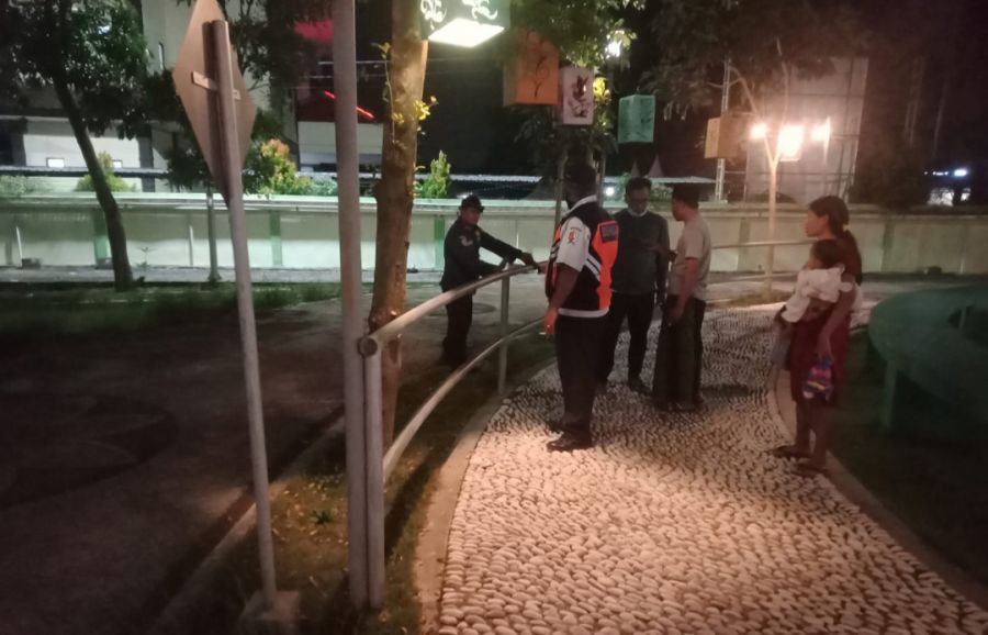 Tim Gabungan Langsung Cek Lokasi Pastikan Tiang Listrik di Taman Lokomotif Aman  