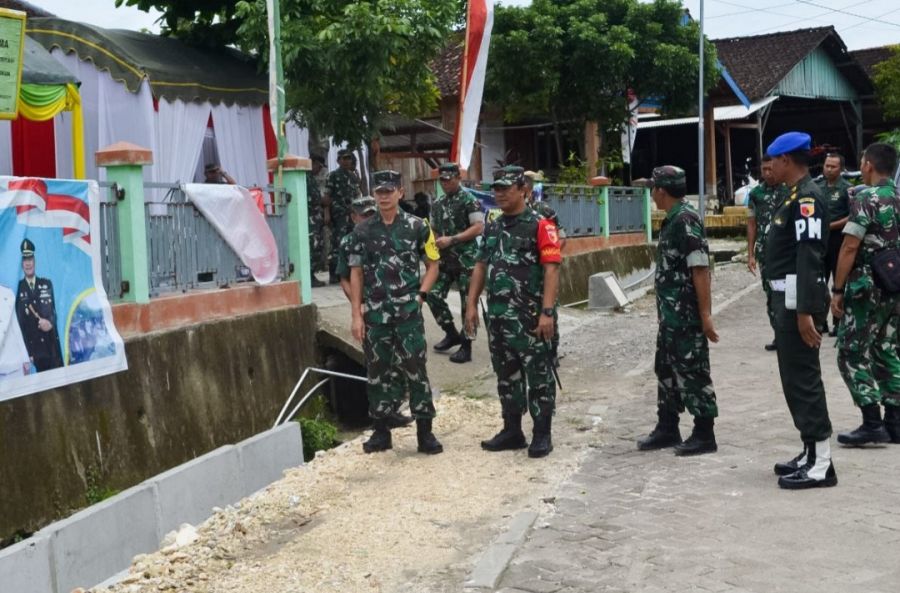 Tim Wasev Ster Mabes TNI tinjau Sasaran Fisik TMMD 115 Kodim Bojonegoro di Ngantru Sekaran