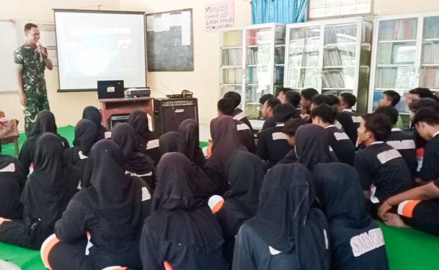 TNI Berikan Pembekalan Penguatan Bela Negara Pada Pelajar SMA PGRI Sumberrejo Bojonegoro