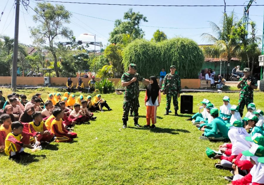 TNI Goes to School, Kodim 0813 Bojonegoro Perkuat Bela Negara Pelajar MI se- Kecamatan Temayang