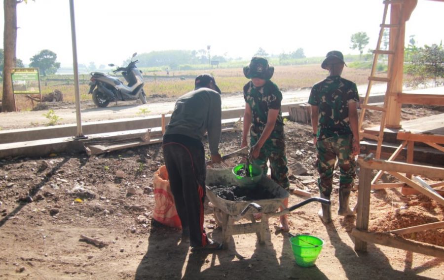 TNI-Masyarakat Membangun Desa Demi Kesejahteraan dalam TMMD ke-114