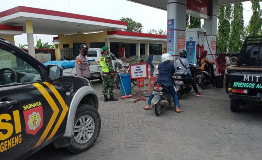 TNI-Polri di Lamongan Patroli Keamanan SPBU Pasca Kenaikan Harga BBM