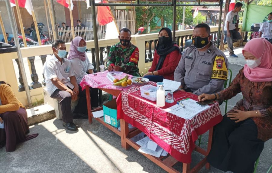 TNI Polri Diterjunkan Untuk Memperlancar Kegiatan Vaksinasi