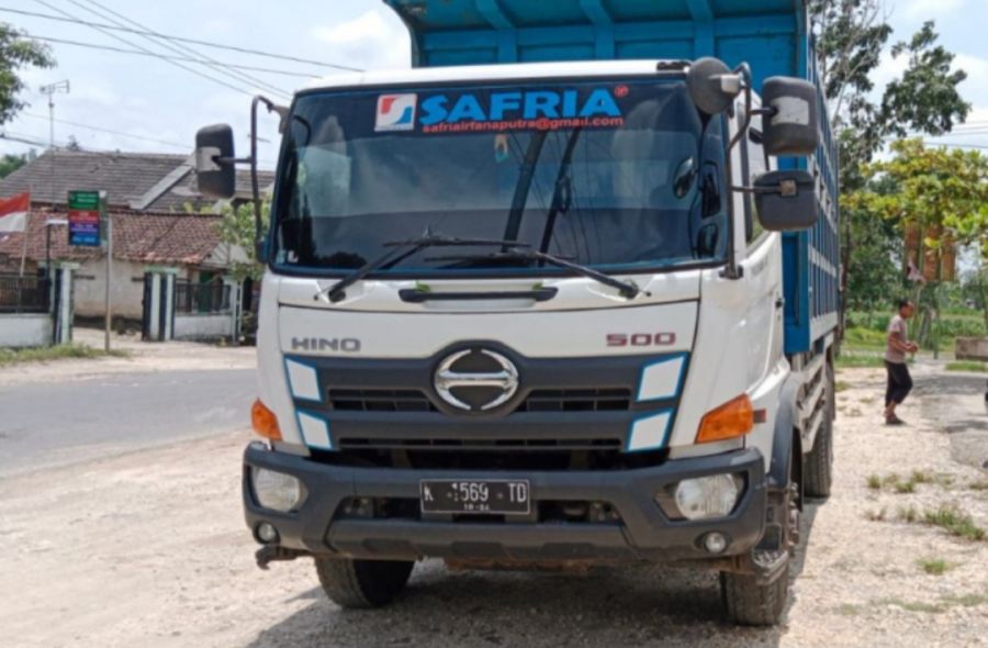 Truk Plat Rembang Tabrak Pemotor Asal Blora Hingga Tewas di Tuban