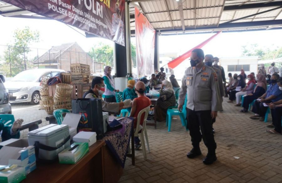 Turun Langsung Pantau Vaksinasi Merdeka Semeru, Kapolres  : Semangat Masyarakat Luar Biasa