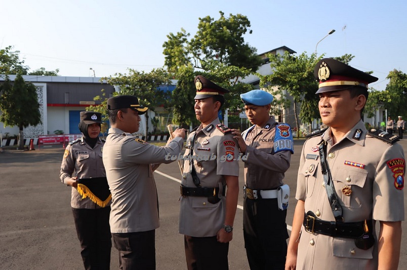 Upacara Serah Terima Jabatan Kasat Intelkam Polres Tuban 