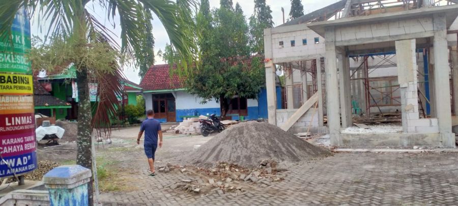 Upaya Meningkatkan Kualitas Layanan, Pemdes Pandan Bojonegoro Bangun Kantor Desa