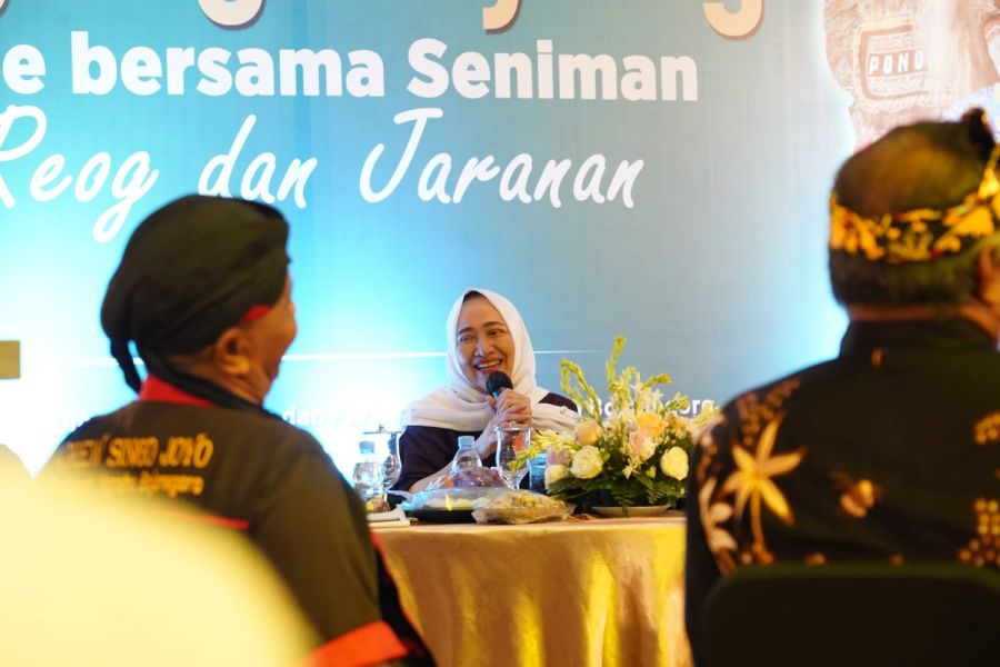 Uri-uri Budaya, Bupati Bojonegoro Ajak Jagong Bareng Seniman Reog dan Jaranan