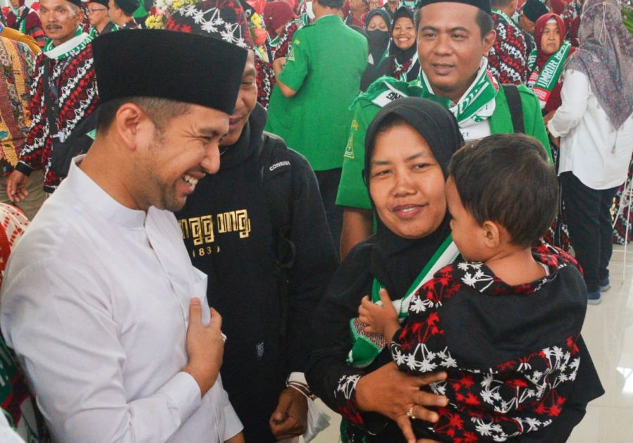 Wagub Emil Lepas 1.300 Jamaah Umroh Akbar GP Ansor