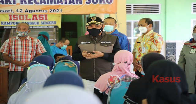 Wakil Bupati Tuban H. Riyadi, SH., Meninjau Pelaksanaan Vaksinasi Serentak