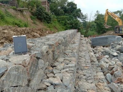 Pemkab Bojonegoro Terus Bangun Pelindung Tebing, Cegah Longsor dan Banjir Bandang 